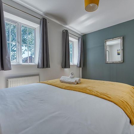 Nec Exhibitor Home, Stay Near Birmingham Airport Esterno foto