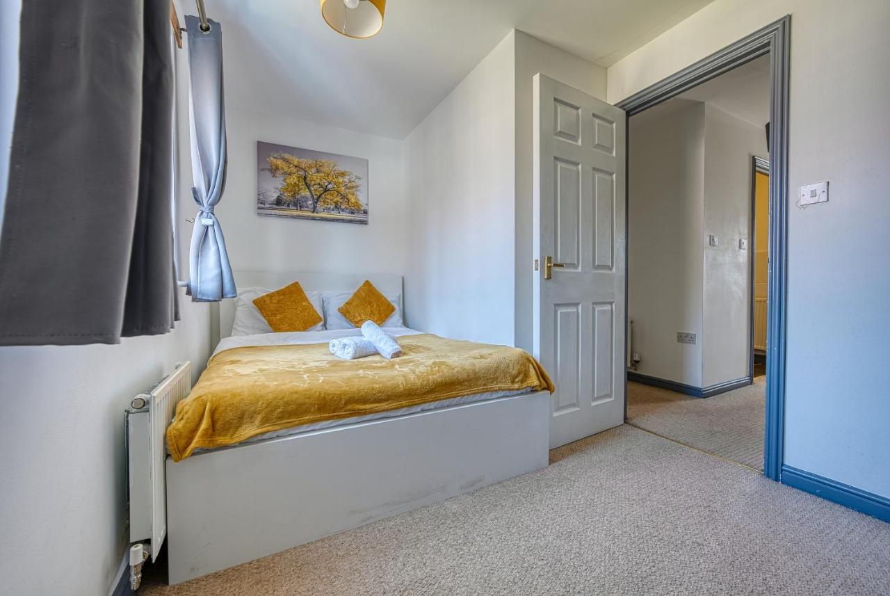 Nec Exhibitor Home, Stay Near Birmingham Airport Esterno foto