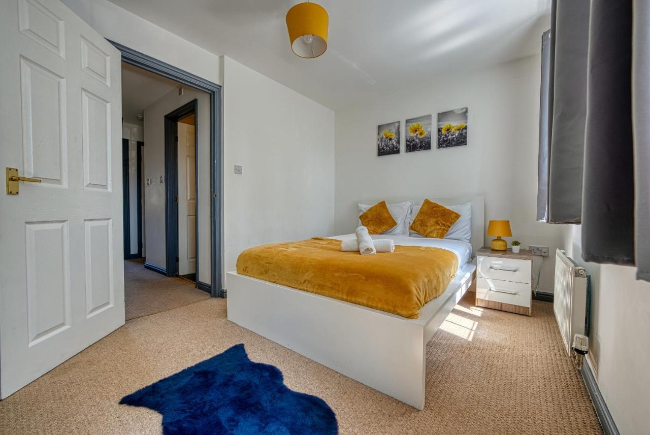 Nec Exhibitor Home, Stay Near Birmingham Airport Esterno foto