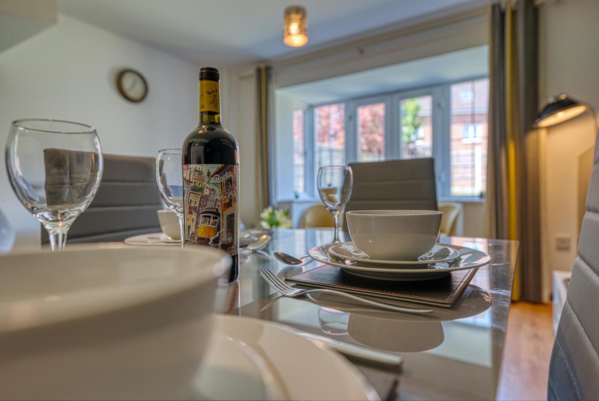 Nec Exhibitor Home, Stay Near Birmingham Airport Esterno foto
