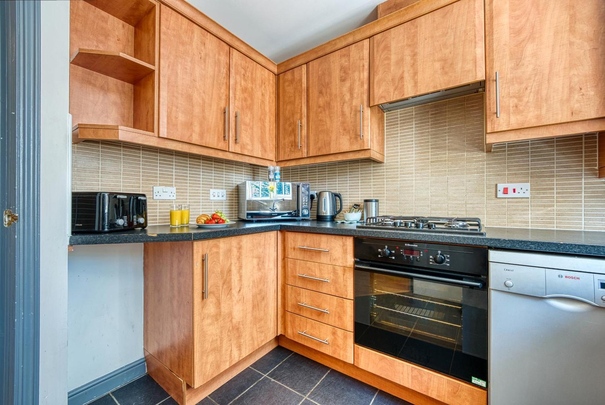 Nec Exhibitor Home, Stay Near Birmingham Airport Esterno foto