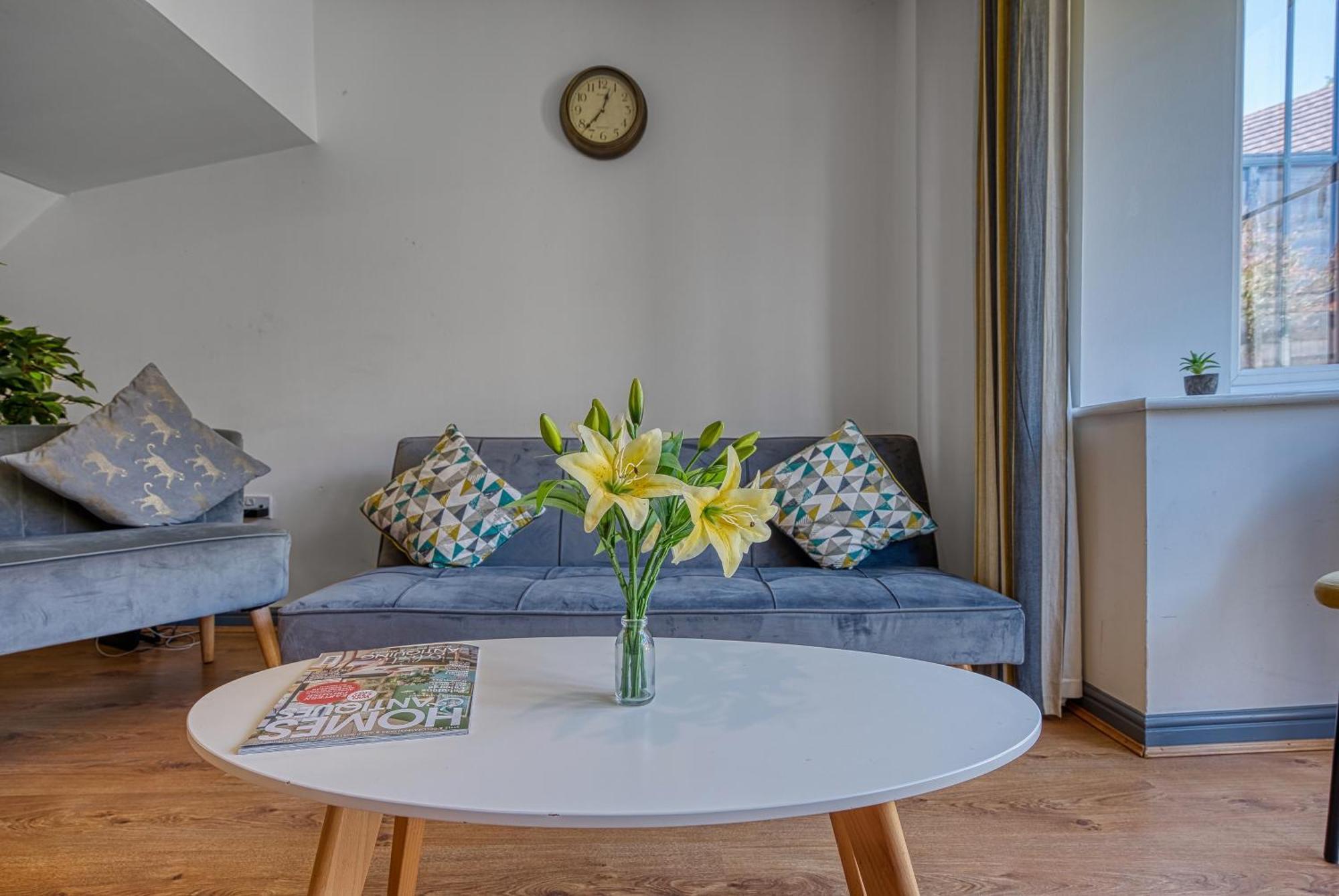 Nec Exhibitor Home, Stay Near Birmingham Airport Esterno foto