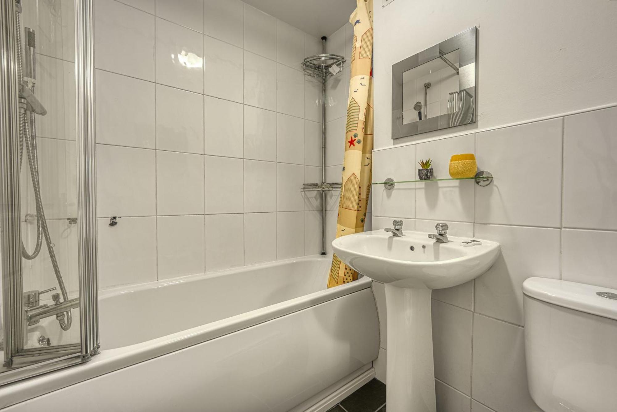 Nec Exhibitor Home, Stay Near Birmingham Airport Esterno foto